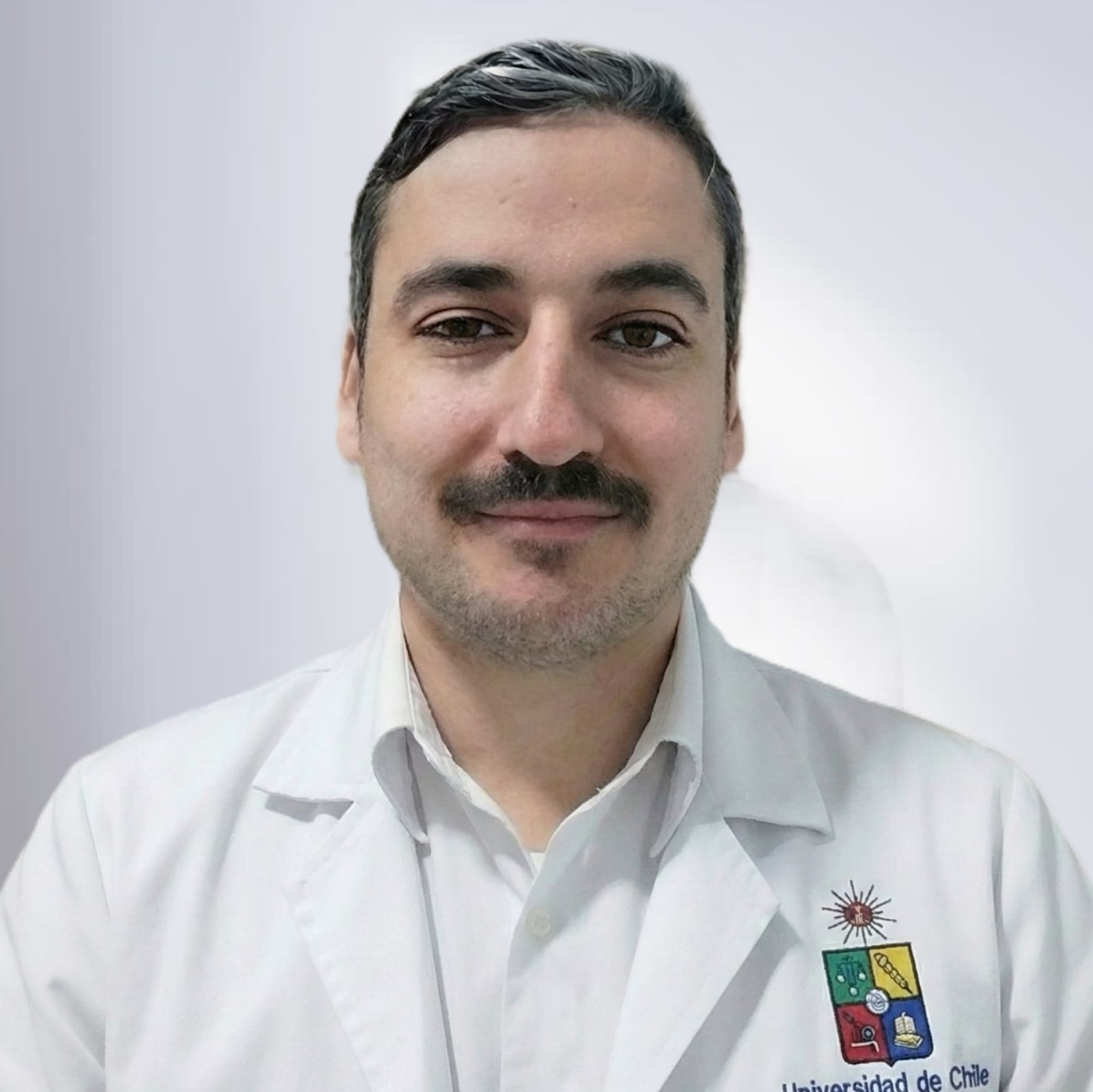 Dr. Alberto Covarrubias